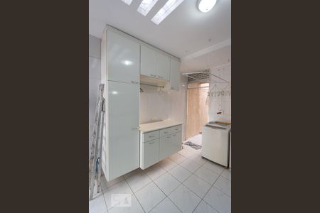 Casa para alugar com 480m², 5 quartos e 6 vagas Casa para alugar com 480m², 5 quartos e 6 vagasÁrea de Serviço