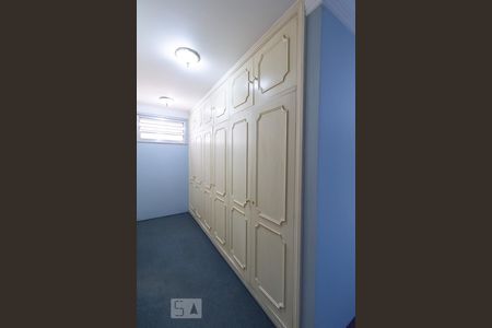 Casa para alugar com 480m², 5 quartos e 6 vagas Casa para alugar com 480m², 5 quartos e 6 vagasSuíte 5 Closet