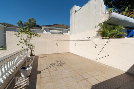 Casa para alugar com 480m², 5 quartos e 6 vagas Casa para alugar com 480m², 5 quartos e 6 vagasEdícula Superior