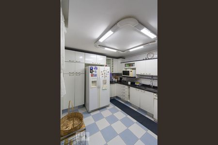 Casa para alugar com 480m², 5 quartos e 6 vagas Casa para alugar com 480m², 5 quartos e 6 vagasCozinha