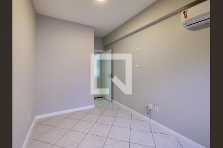 Apartamento à venda com 83m², 2 quartos e 1 vaga Apartamento à venda com 83m², 2 quartos e 1 vagaSuíte