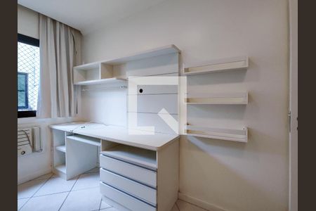 Apartamento à venda com 83m², 2 quartos e 1 vaga Apartamento à venda com 83m², 2 quartos e 1 vagaQuarto