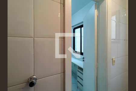 Apartamento à venda com 83m², 2 quartos e 1 vaga Apartamento à venda com 83m², 2 quartos e 1 vagaBanheiro de serviço