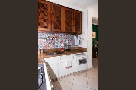 Casa à venda com 500m², 3 quartos e 3 vagas Casa à venda com 500m², 3 quartos e 3 vagasCozinha