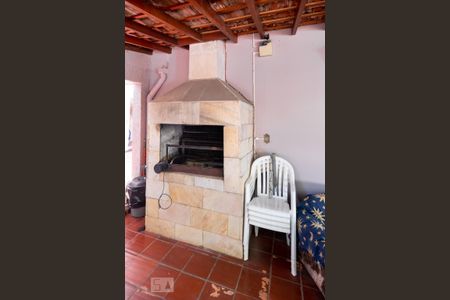 Casa à venda com 500m², 3 quartos e 3 vagas Casa à venda com 500m², 3 quartos e 3 vagasÁrea Externa