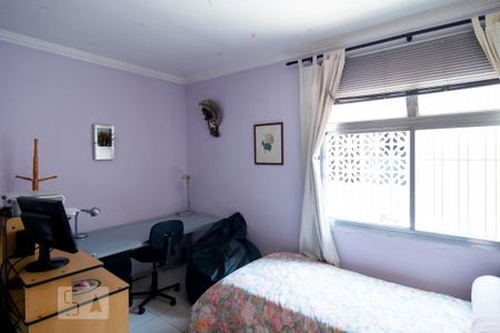 Casa à venda com 500m², 3 quartos e 3 vagas Casa à venda com 500m², 3 quartos e 3 vagasQuarto 2