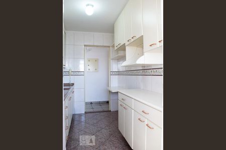 Apartamento para alugar com 67m², 2 quartos e 1 vagaCOZINHA