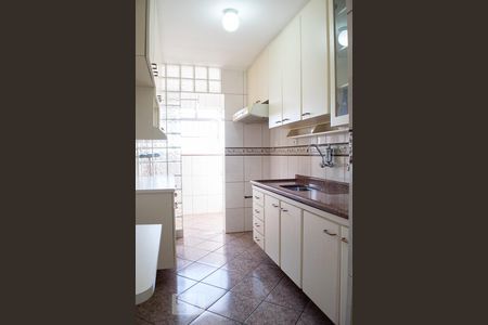 Apartamento para alugar com 67m², 2 quartos e 1 vagaCOZINHA