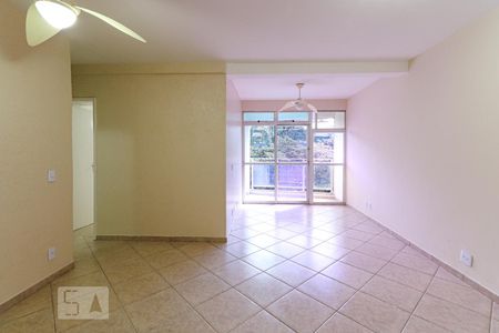 Sala de apartamento para alugar com 2 quartos, 90m² em Recreio dos Bandeirantes, Rio de Janeiro