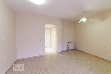 Sala de apartamento para alugar com 2 quartos, 90m² em Recreio dos Bandeirantes, Rio de Janeiro