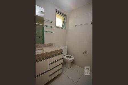 Banheiro de apartamento para alugar com 1 quarto, 38m² em Sul (águas Claras), Brasília