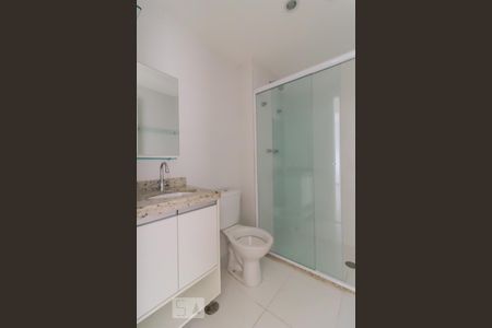 Banheiro de apartamento para alugar com 3 quartos, 76m² em Picanço, Guarulhos