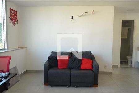 Sala de apartamento para alugar com 1 quarto, 40m² em Pechincha, Rio de Janeiro