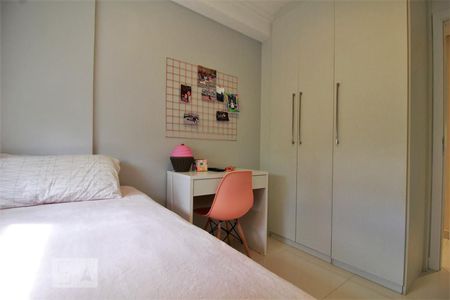 Apartamento à venda com 80m², 3 quartos e 2 vagasQuarto 1