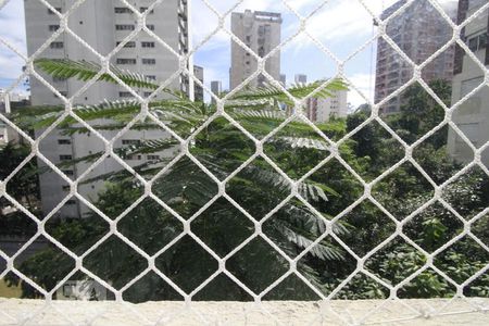 Apartamento à venda com 80m², 3 quartos e 2 vagasVista da suíte