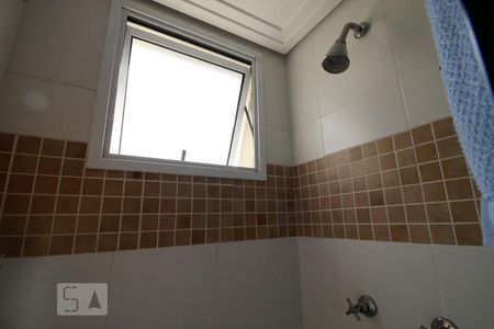 Apartamento à venda com 80m², 3 quartos e 2 vagasChuveiro