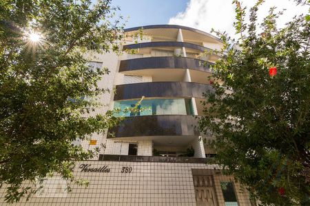 Apartamento à venda com 200m², 4 quartos e 3 vagasFachada