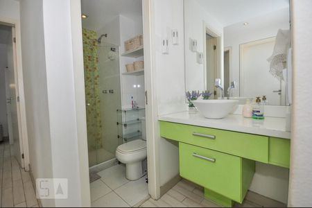 Apartamento à venda com 72m², 3 quartos e sem vagaBanheiro Social