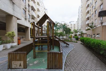 Apartamento à venda com 72m², 3 quartos e sem vagaPlayground