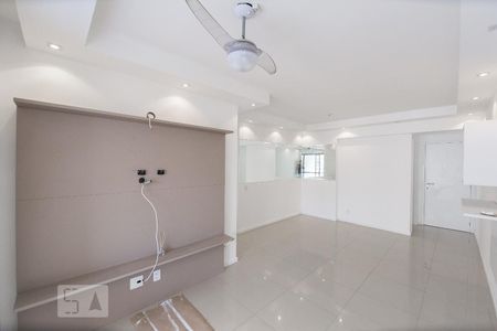 Sala de apartamento para alugar com 3 quartos, 91m² em Recreio dos Bandeirantes, Rio de Janeiro