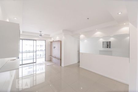 Sala de apartamento para alugar com 3 quartos, 91m² em Recreio dos Bandeirantes, Rio de Janeiro