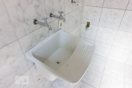 Casa de condomínio à venda com 220m², 3 quartos e 2 vagasArea de Servico