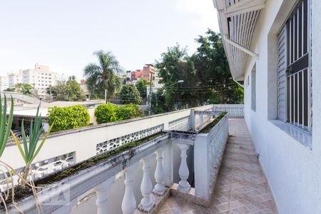 Casa de condomínio à venda com 220m², 3 quartos e 2 vagasTerraco