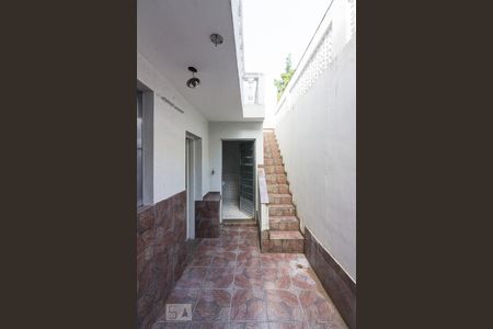 Casa de condomínio à venda com 220m², 3 quartos e 2 vagasQuintal