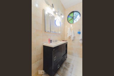 Casa à venda com 270m², 5 quartos e sem vaga Casa à venda com 270m², 5 quartos e sem vagaBanheiro da Suíte