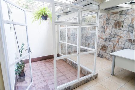 Área Externa de apartamento para alugar com 1 quarto, 30m² em Floresta, Porto Alegre