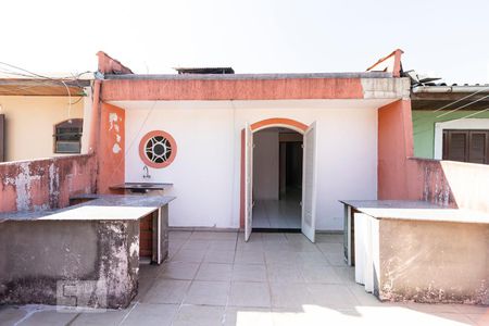 Casa à venda com 215m², 4 quartos e 2 vagas Casa à venda com 215m², 4 quartos e 2 vagasTerraço