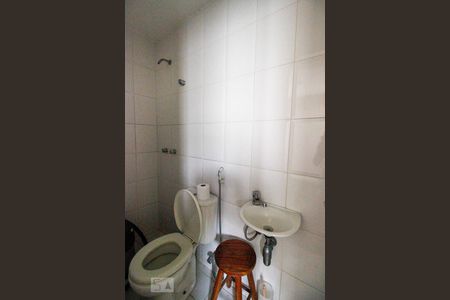 Apartamento à venda com 370m², 5 quartos e 3 vagasBanheiro de Serviço