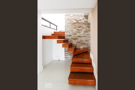 Apartamento à venda com 370m², 5 quartos e 3 vagasEscada