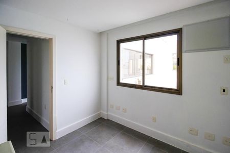 Apartamento à venda com 370m², 5 quartos e 3 vagasQuarto 2