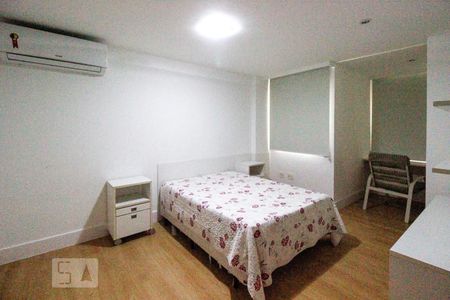 Apartamento à venda com 370m², 5 quartos e 3 vagasSuíte 2