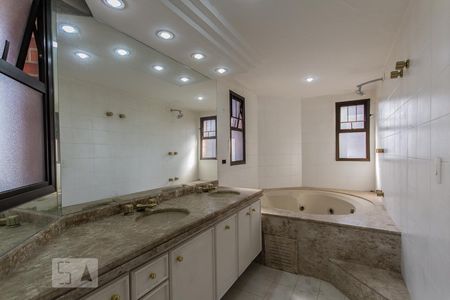 Apartamento à venda com 592m², 4 quartos e 5 vagasSuíte 4