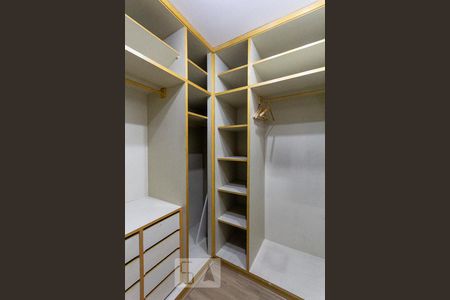 Apartamento à venda com 592m², 4 quartos e 5 vagasSuíte 4