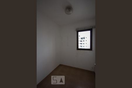 Apartamento à venda com 592m², 4 quartos e 5 vagasQuarto de Servico 1