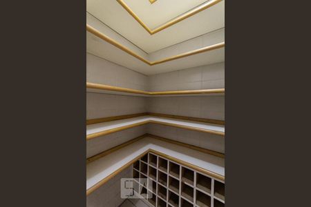 Apartamento à venda com 592m², 4 quartos e 5 vagasDEspensa