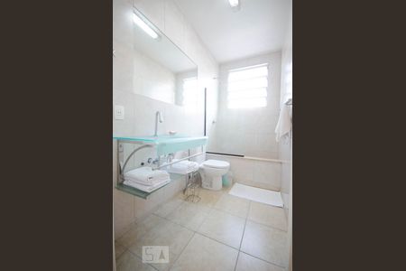 Banheiro  de apartamento à venda com 2 quartos, 90m² em Ipanema, Rio de Janeiro