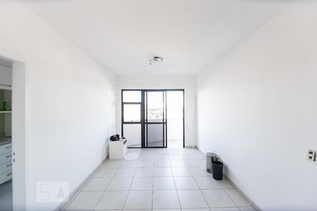 Sala de apartamento para alugar com 2 quartos, 61m² em Barra da Tijuca, Rio de Janeiro