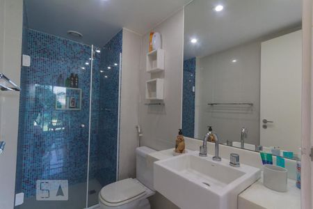 Apartamento à venda com 85m², 2 quartos e 2 vagas Apartamento à venda com 85m², 2 quartos e 2 vagasBanheiro da Suíte