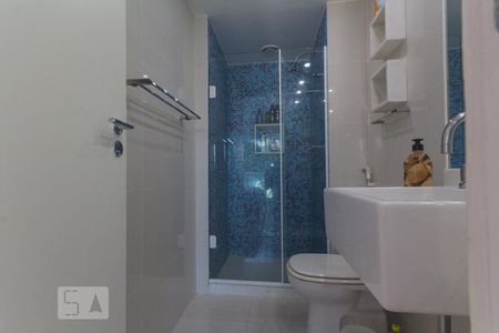 Apartamento à venda com 85m², 2 quartos e 2 vagas Apartamento à venda com 85m², 2 quartos e 2 vagasBanheiro da Suíte