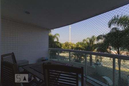 Apartamento à venda com 85m², 2 quartos e 2 vagas Apartamento à venda com 85m², 2 quartos e 2 vagasVaranda