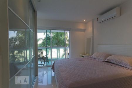 Apartamento à venda com 85m², 2 quartos e 2 vagas Apartamento à venda com 85m², 2 quartos e 2 vagasSuíte