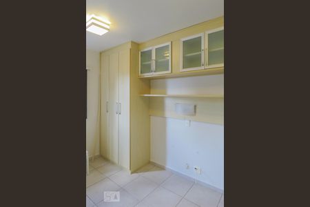 Apartamento à venda com 62m², 2 quartos e 2 vagas Apartamento à venda com 62m², 2 quartos e 2 vagasSuíte