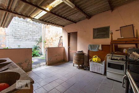 Casa à venda com 56m², 2 quartos e 4 vagas Casa à venda com 56m², 2 quartos e 4 vagasÁrea Serviço