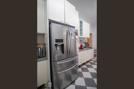 Casa à venda com 500m², 7 quartos e 3 vagas Casa à venda com 500m², 7 quartos e 3 vagasCozinha