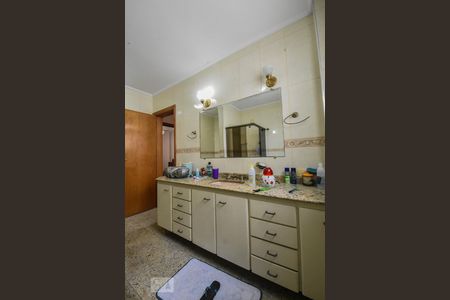 Apartamento à venda com 340m², 4 quartos e 2 vagasBanheiro Suíte 01