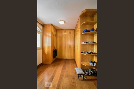 Apartamento à venda com 340m², 4 quartos e 2 vagasCloset